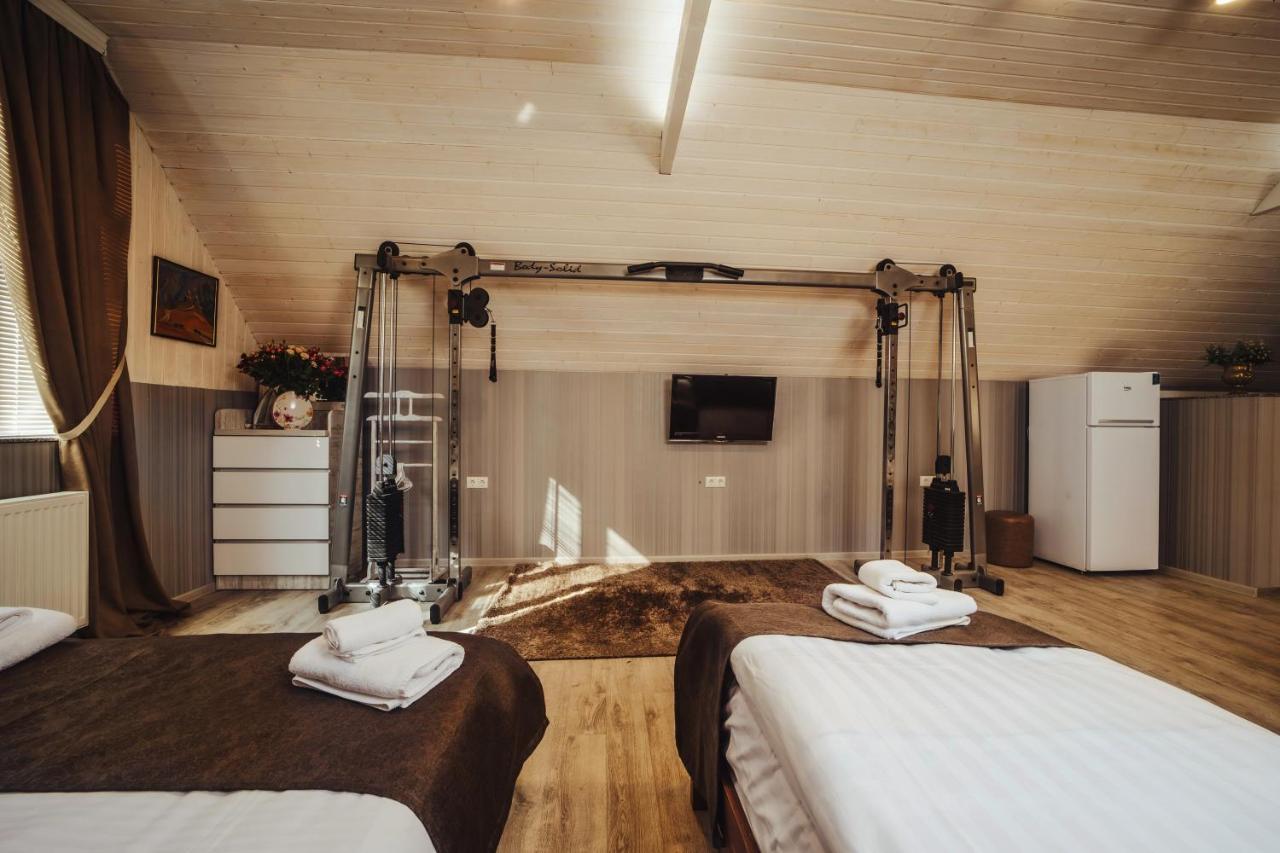 Rustaveli Apartment With Gym 第比利斯 外观 照片
